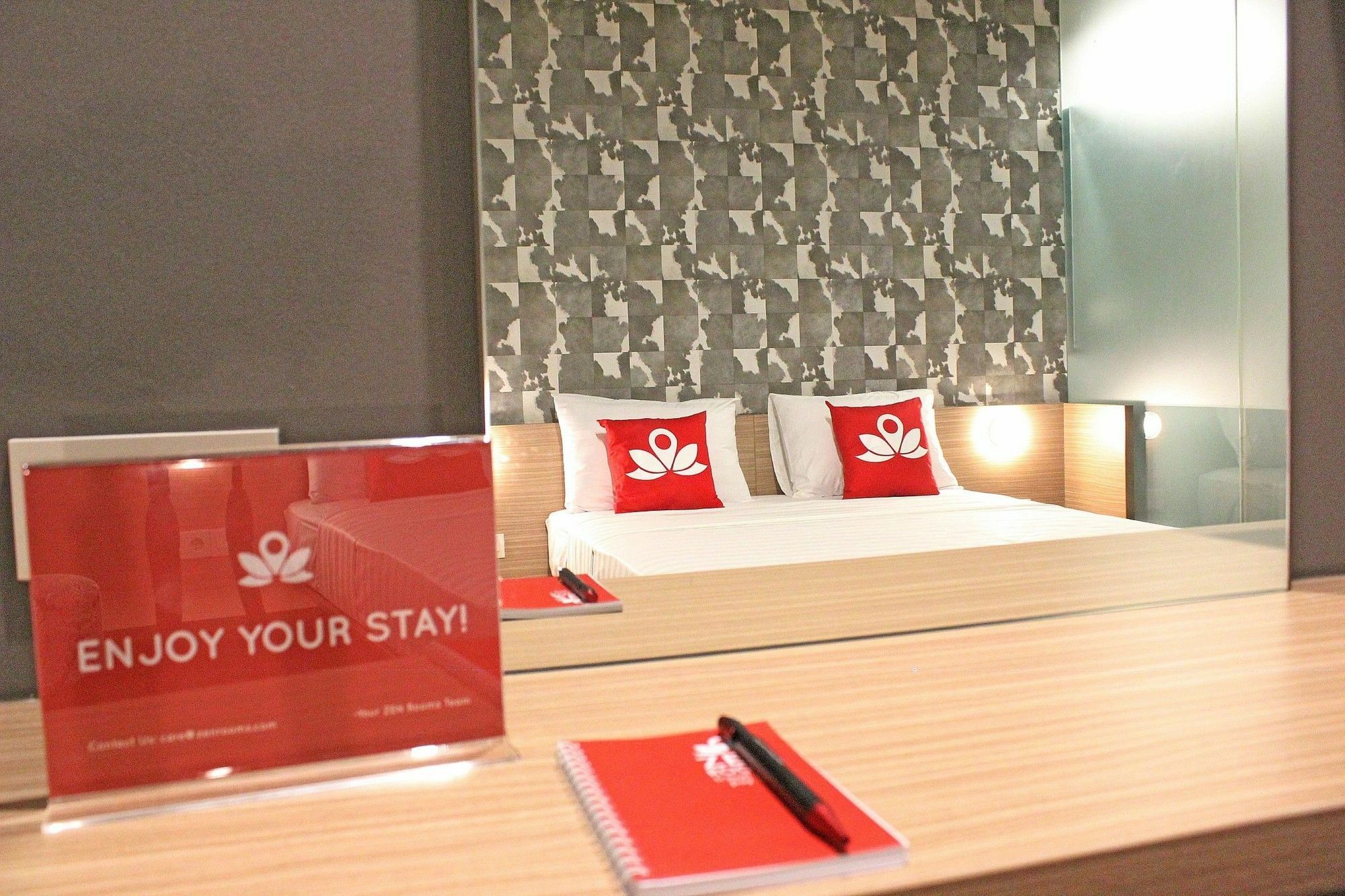 Zen Premium Sampoerna Strategic Square Jacarta Exterior foto
